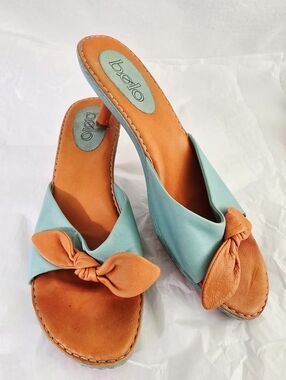 Bolo Two-Tone Sz 8.5 Orange & Teal Slide Sandals